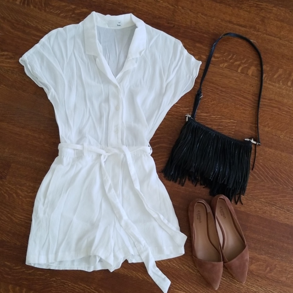 Aritzia Wilfred Free Chic White Romper w/ Pockets
